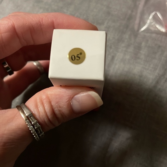 Lip Glow Oil-Honey - Picture 5 of 5